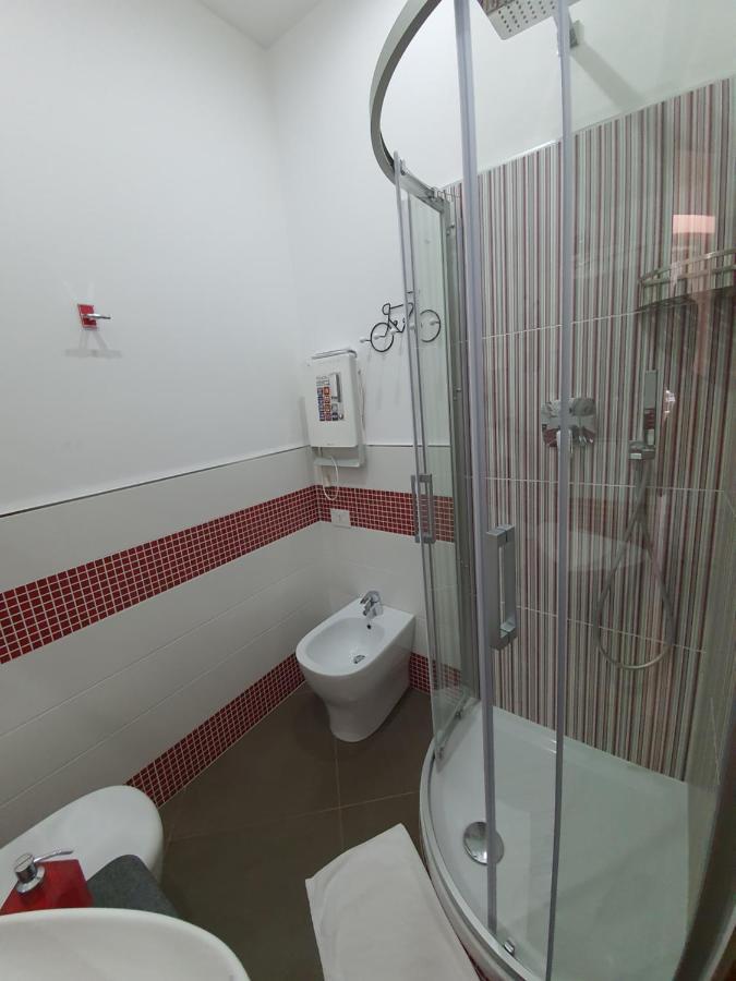 Ari Guest House La Spezia Bagian luar foto
