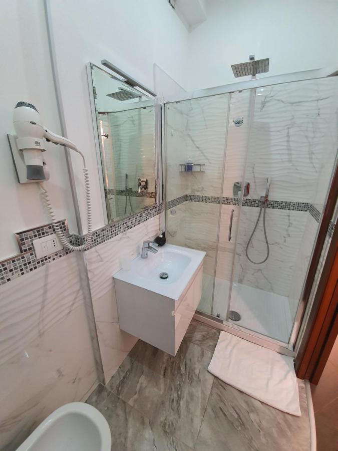 Ari Guest House La Spezia Bagian luar foto